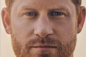 Kral Charles, Prens Harry ve Meghan Markle'yı köşkten kovdu