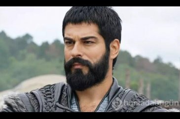 Burak Özçivit'in kardeşi güzelliğiyle mest etti! 