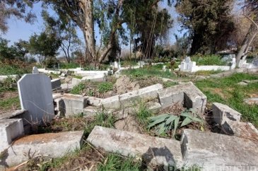 Deprem sonrası 50 mezar kayboldu 