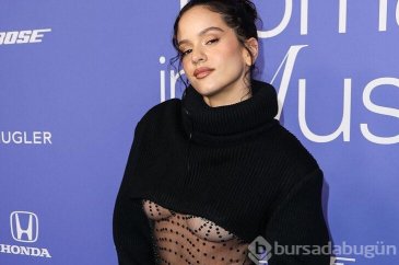 Şarkıcı Rosalia ödül törenine tarzıyla damga vurdu! 