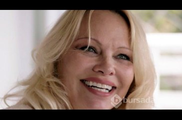Pamela Anderson: 12 yaşında tecavüze uğradım 