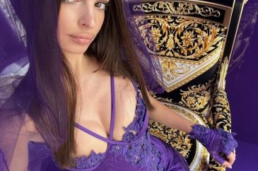 Emily Ratajkowski sosyal medyadan oğlunun doğum gününü kutladı