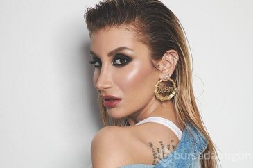 İrem Derici göğüs dekolteli pozuyla beğeniler topladı!