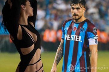 Futbolcu Dorukhan Toköz'den Pelinay İgit paylaşımı