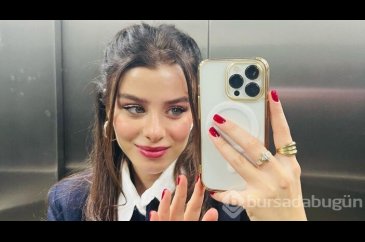 Güzel oyuncu İlayda Alişan reklamlara doymuyor