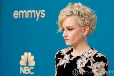 Julia Garner'dan iptal edilen Madonna filmi hakkında ilk kez konuştu
