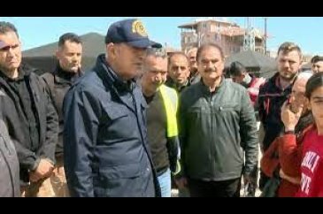 Bakan Akar'dan, depremzede ailelere 'eğitim' uyarısı