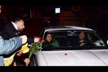 Müzisyen Ayla Çelik'in sevgilisi Barbaros Utku romantik çıktı