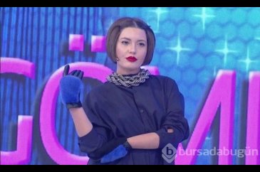 Bahar Candan minik bikinisiyle poz verdi! 