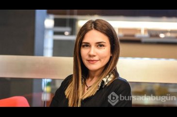 Buse Varol'un dudak dolgusu gözlerden kaçmadı! 