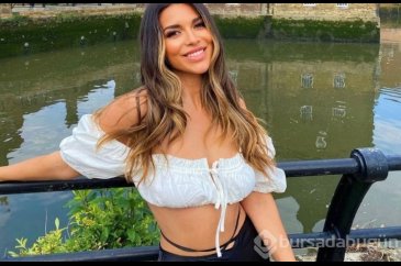 Oyuncu Ekin Su Cülcüloğlu frikik vermemek için zor anlar yaşadı!
