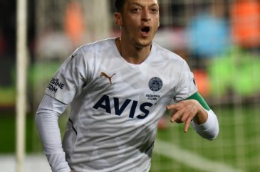 Mesut Özil ilk kez konuştu