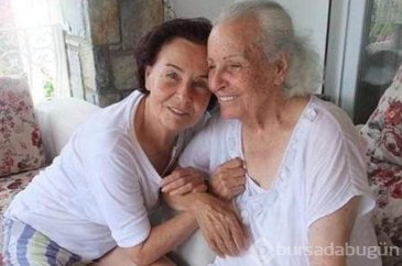Yeşilçam oyuncusu Fatma Girik'in annesi 99 yaşında hayatını kaybetti!