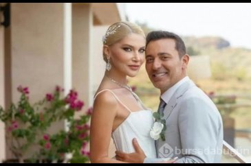 Mustafa Sandal'dan eşine büyük destek!
