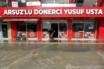 İskenderun'da deniz seviyesi yine yükseldi