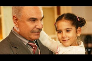 Yaprak Dökümü'nün Ayşe'si  Şebnem Ceceli güzelliğiyle büyüledi!