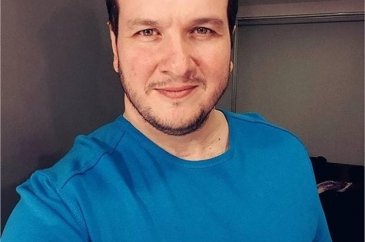 Komedyen Şahan Gökbakar'dan YSK'ya karpuz göndermesi