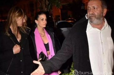 Zuhal Olcay ödül töreninde eski sevgilisiyle pişti oldu
