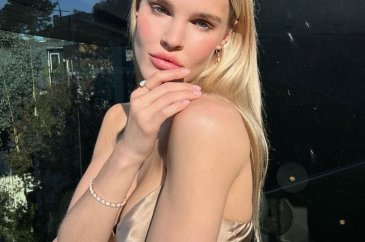 Victoria's Secret modelinden göz kamaştıran pozlar!