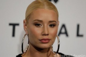 Iggy Azalea,küçük bikinisiyle verdiği pozu paylaştı! Beğeni yağdı