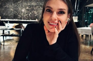Aslı Enver sosyal medyadan eşine aşkını haykırdı