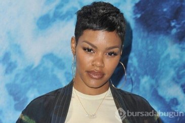 Şarkıcı Teyana Taylor'ın Göğüs dekolteli pozlarına beğeni yağdı! Ne...