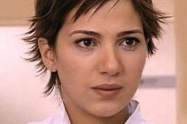 Doktorlar dizisinde Zenan karakterine hayat veren Melike Güner'in s...