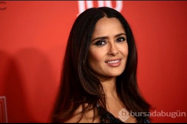 Salma Hayek'ten rol arkadaşına ilginç doğum günü mesajı
