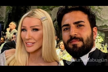 Seda Sayan karın kaslarını sergiledi