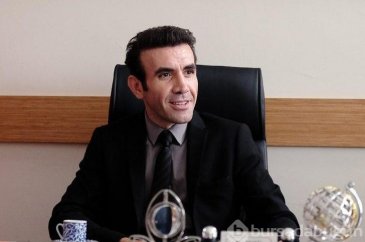 Yargı'nın Savcı Pars'ı Mehmet Yılmaz Ak'dan sevgilisi ile romantik ...