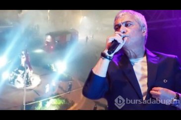 Mersin'de düzenlenen Cengiz Kurtoğlu konserinde yangın çıktı