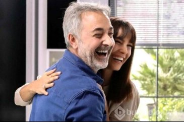 27 yıllık evlilikleri bitmek üzere olan Mehmet Aslantuğ ile Arzum O...
