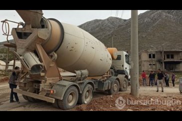 16 yaşındaki kız çocuğuna beton mikseri çarptı