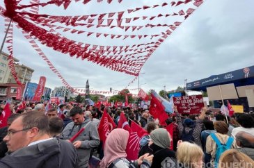 Bursalılar Kılıçdaroğlu'nu bekliyor  