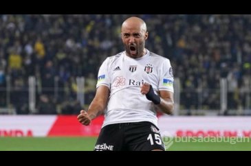 Şenol Güneş futbolcu Redmond'u Beşiktaş'ta tutabilecek mi?