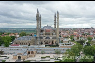 Selimiye Camisi'nde ana kubbe aleminin montajına başlandı