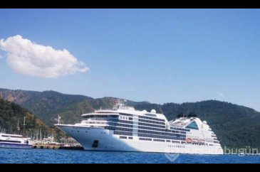 Marmaris'e 480 yolculu kruvaziyer gemisi Gümrüklü Limanı'na demir attı
