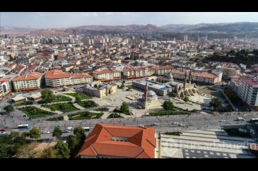 Sivas'ta genç nüfus azalıyor