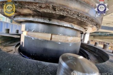 Avustralya'da pres makinesinin içinden 300 kilodan fazla uyuşturucu...