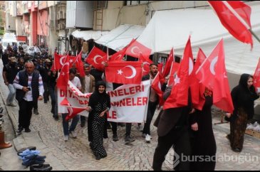 Hakkari'de annelerin evlat nöbeti devam ediyor