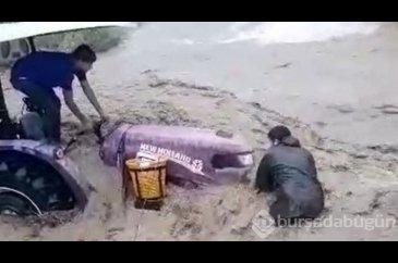Traktörünü kurtarmak isterken ölümden döndü!
