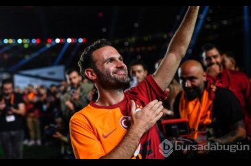 Galatasaray 6 futbolcu ile yollarını ayırdı