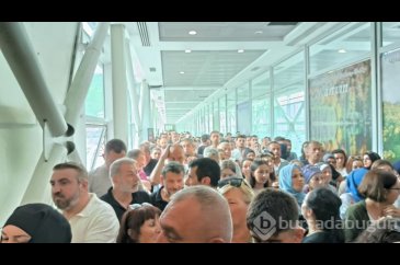15 Kilometre araç kuyruğu! Sarp Sınır Kapısı'nda vergi zammı telaşı