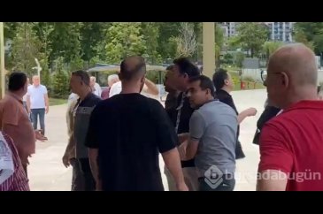 Cami avlusunda tekme tokat kavga
