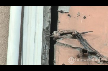 Arnavutköy'de hafriyat alımı sırasında bina kaydı