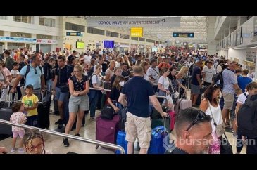 Antalya Havalimanı'na günde 80 uçak iniyor..
