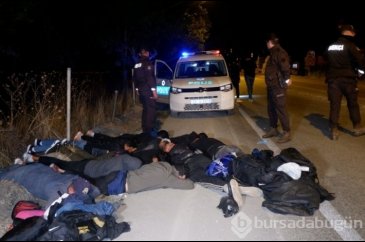 Edirne'de göçmen kaçakçıları kaza yaptı! 9 göçmen yakalandı
