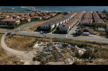 Beylikdüzü'nde araziye dökülen çöpler tepkilere yol açtı
