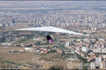 Uçaklar havada çarpıştı! Bursalı pilot yaşamını yitirdi