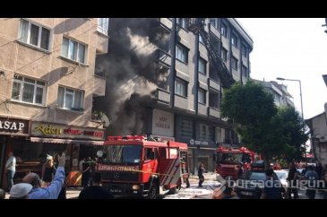 Zeytinburnu'nda tekstil atölyesinde yangın çıktı